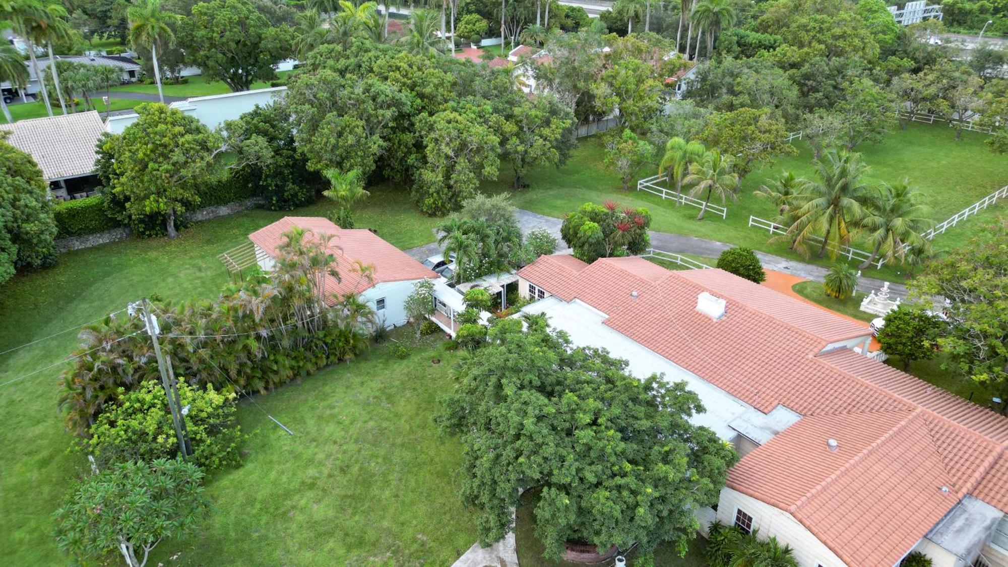 La Finca Miami Bagian luar foto